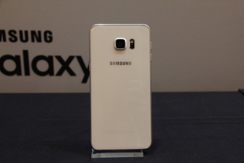 三星S6 edge+与Galaxy Note5新品发布会真机图及情况对比