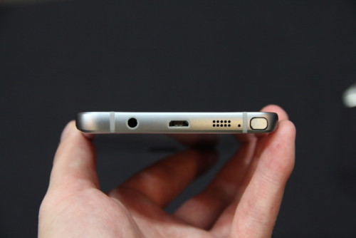 三星S6 edge+与Galaxy Note5新品发布会真机图及情况对比