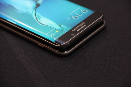 三星S6 edge+与Galaxy Note5新品发布会真机图及情况对比