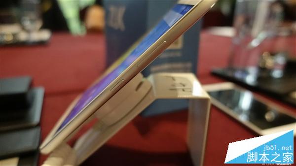 新版ZUK Z1图赏：预装CM12.1