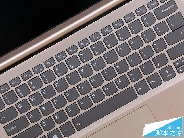 联想小新&middot;Air Pro值得买吗？2017新款联想小新Air Pro笔记本全面深度评测图解