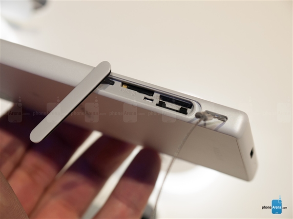 索尼4.6寸小屏旗舰图赏:骁龙810/2300万摄像头