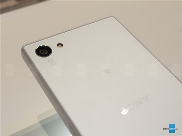 索尼4.6寸小屏旗舰图赏:骁龙810/2300万摄像头