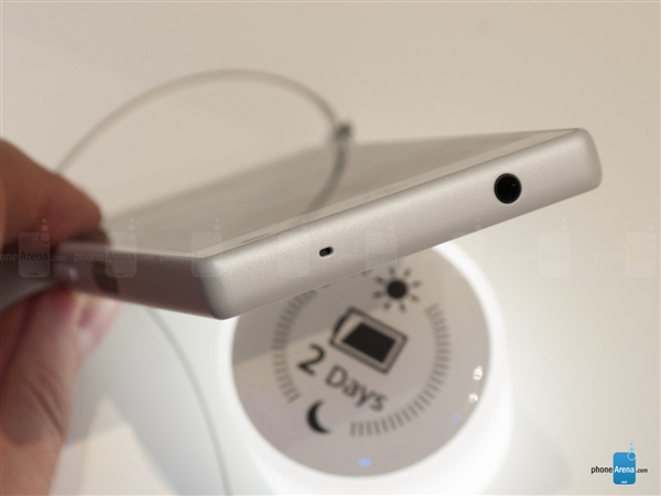 索尼4.6寸小屏旗舰图赏:骁龙810/2300万摄像头