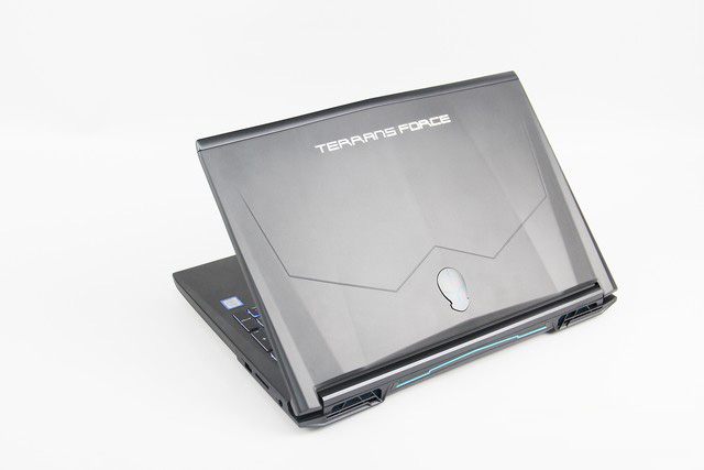 Terrans Force T500值得买吗?未来人类T500性能级游戏本全面深度评测图解