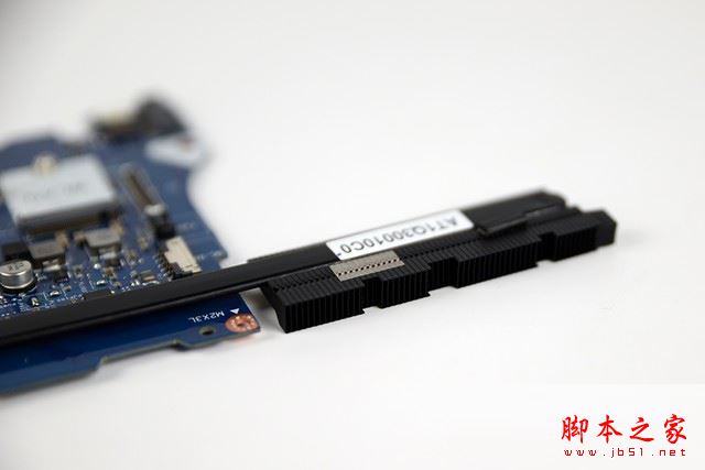 戴尔造梦5000轻便版内部做工怎么样？戴尔造梦5000轻装版拆解评测