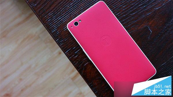 集齐八款召唤龙哥！文青版坚果手机开箱图赏