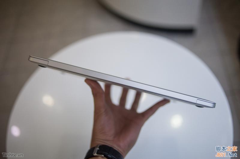 史上最薄Macbook开箱:精致到没话说