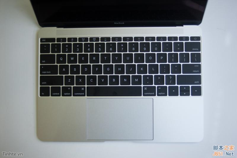 史上最薄Macbook开箱:精致到没话说