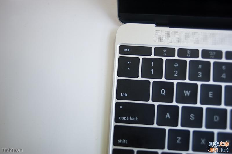史上最薄Macbook开箱:精致到没话说
