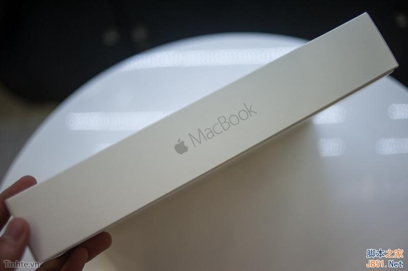 史上最薄Macbook开箱:精致到没话说