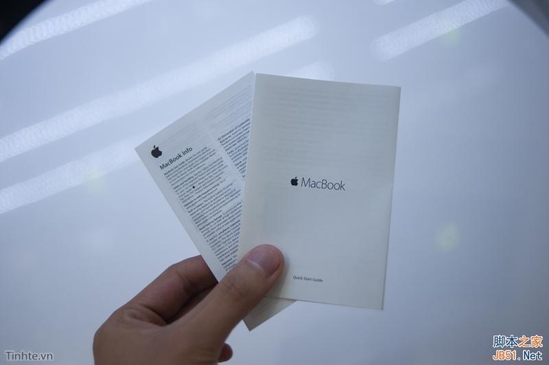 史上最薄Macbook开箱:精致到没话说