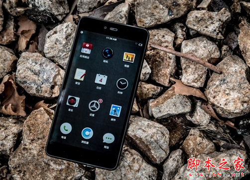 坚果手机黑色版好看吗 坚果手机黑色版真机图赏