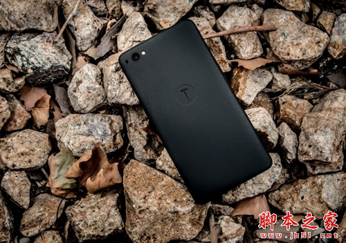 坚果手机黑色版好看吗 坚果手机黑色版真机图赏