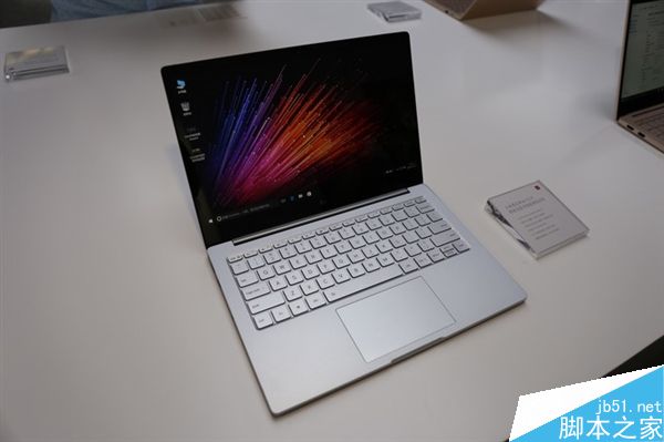 3499元/4999元贵吗?小米笔记本Air现场实拍