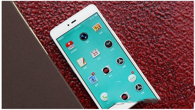 坚果手机怎么插卡 坚果手机安装sim卡图文教程