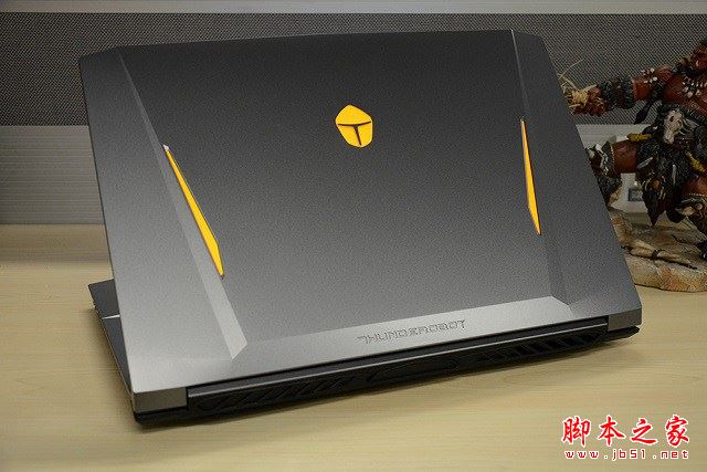 雷神ST-Plus游戏本值得买吗?雷神ST-Plus游戏本开箱评测图赏