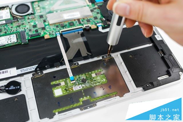 惠普Spectre x360内部做工怎么样?惠普Spectre x360拆机评测图解