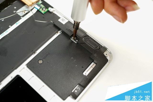 惠普Spectre x360内部做工怎么样?惠普Spectre x360拆机评测图解