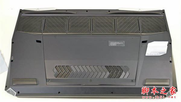 宏碁Predator 21X内部做工怎么样?宏碁Predator 21X怪兽级笔记本拆解图文评测