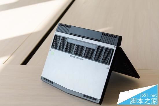 alienware 13 r4值得买吗?戴尔全新Alienware 13 R4笔记本全面深度评测图解