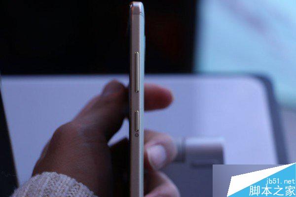 中兴AXON天机MAX怎么样