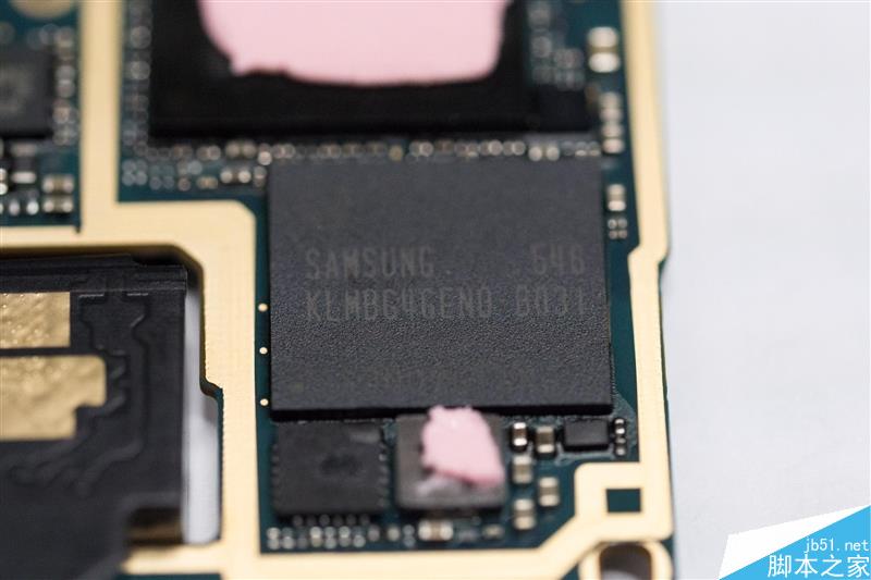 华为Mate 8真机拆解！最牛国产机做工如何？