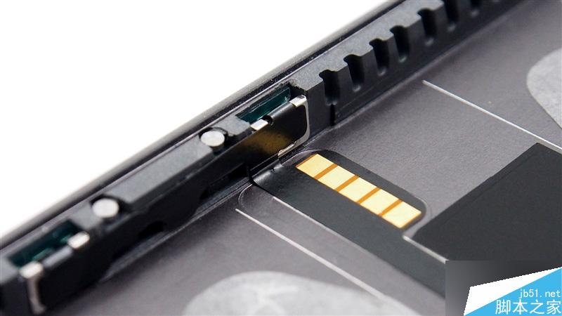 2499元做工如何?锤子T2真机拆解 值!