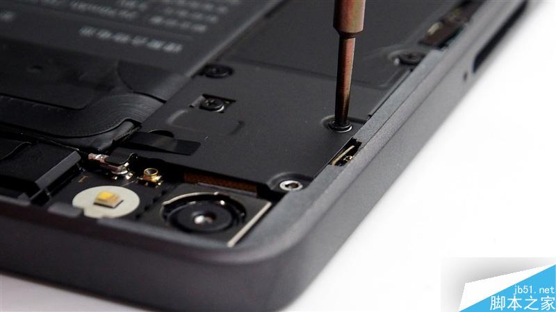 2499元做工如何?锤子T2真机拆解 值!