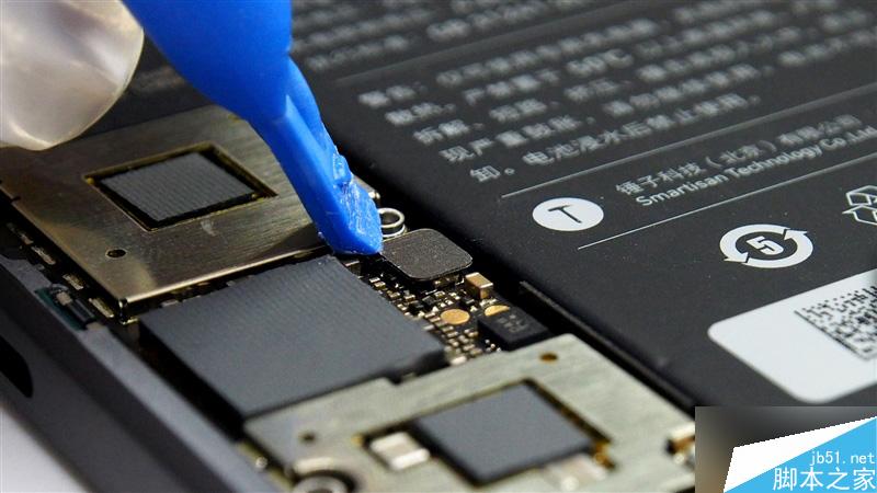 2499元做工如何?锤子T2真机拆解 值!