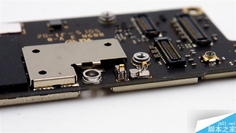 2499元做工如何?锤子T2真机拆解 值!