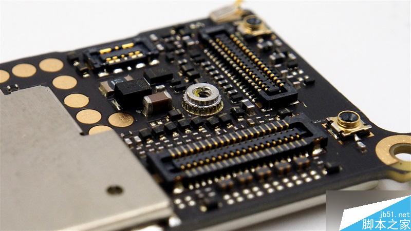 2499元做工如何?锤子T2真机拆解 值!