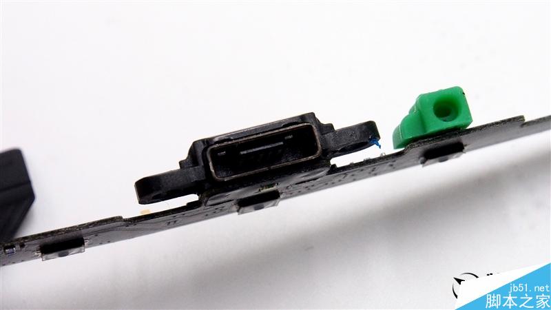 2499元做工如何?锤子T2真机拆解 值!