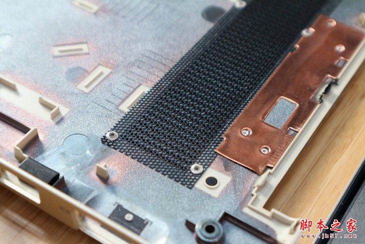 戴尔Vostro 14 5000怎么样?戴尔Vostro 14 5000笔记本详细拆机图文评测