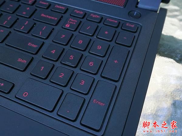 戴尔游匣SPEED值得买吗?戴尔游匣SPEED游戏本全面详细评测图解