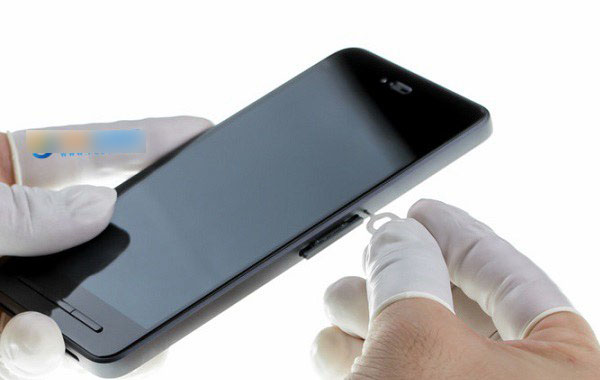 锤子T2后盖怎么打开？锤子T2后盖拆解教程