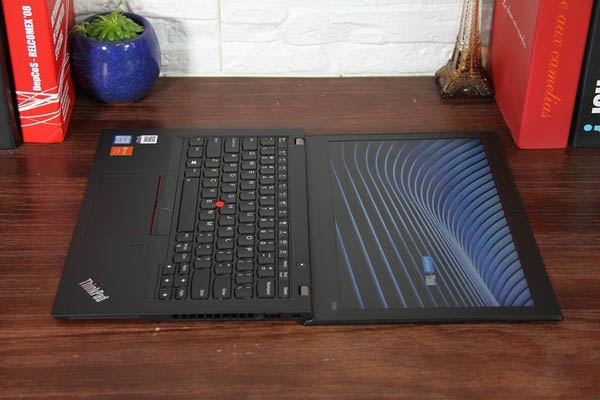 毫不妥协的设计和品质 毫不妥协的设计和品质