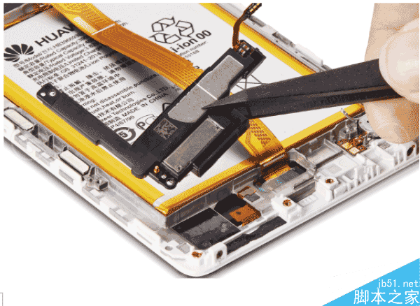 华为Mate 8做工如何？且看真机拆解