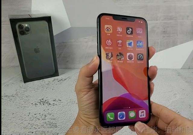 iPhone11 Pro和vivo NEX 3买哪个好？vivo NEX 3和iPhone11 Pro区别对比评测