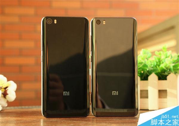 小米5陶瓷vs.玻璃真机对比图赏：差别这么大！