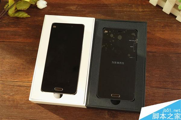 小米5陶瓷vs.玻璃真机对比图赏：差别这么大！