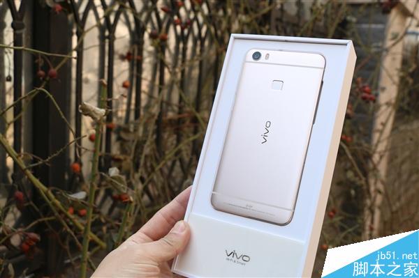 vivo Xplay5真机开箱图赏：最帅国产手机！