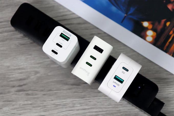 多送1根线,交个好朋友?omthing氮化镓2C1A 65W PD充电器体验