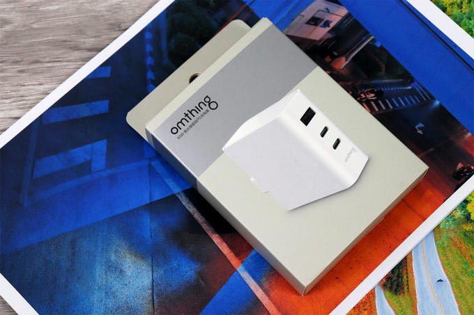 多送1根线,交个好朋友?omthing氮化镓2C1A 65W PD充电器体验