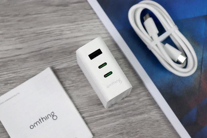 多送1根线,交个好朋友?omthing氮化镓2C1A 65W PD充电器体验