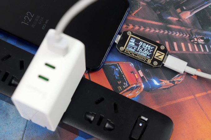 多送1根线,交个好朋友?omthing氮化镓2C1A 65W PD充电器体验