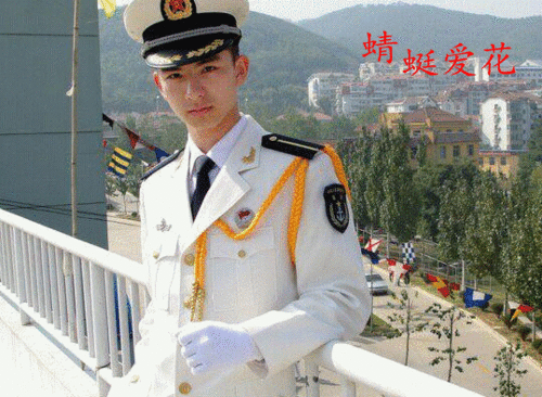 如何在图片照片上加动态文字