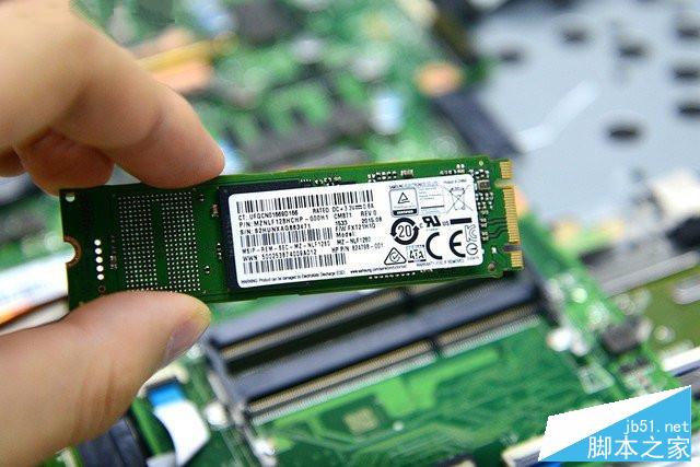 惠普WASD暗影精灵拆电池、内存、硬盘