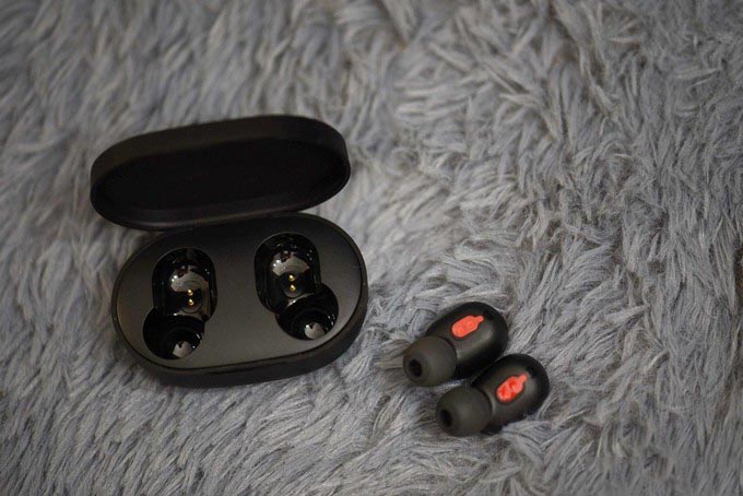 真香时刻&middot;性价比大旗&mdash;&mdash;红米AirDots2 TWS真无线耳机体验测评