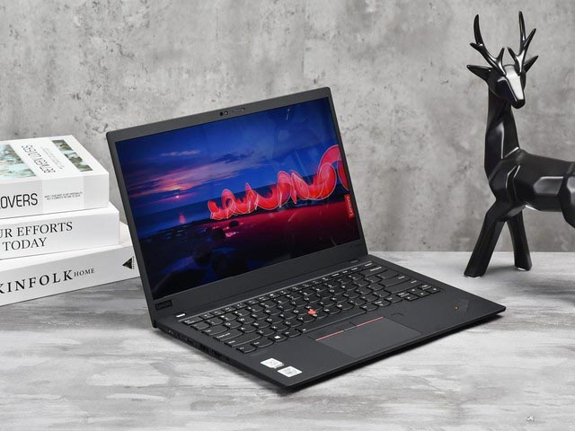机身A面材质竟与火箭同源 ThinkPad X1 Carbon 2020试用体验